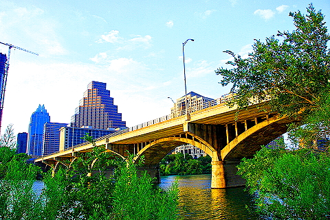 Austin_Texas-Bat_Watching_at_Congress_Avenue_Bridge-10.JPG