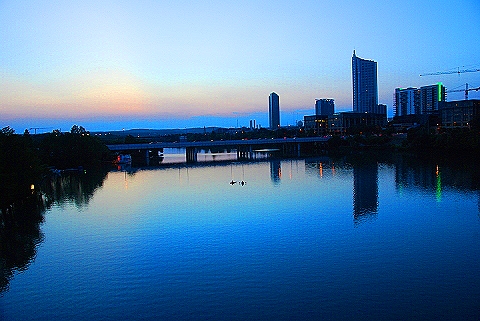 Austin_Texas-Nightshots-04-Austin_Texas-Nightshots-03-River.JPG