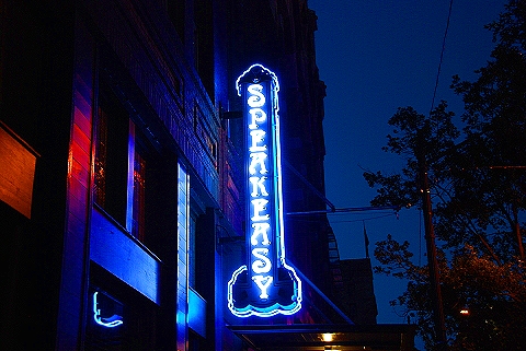 Austin_Texas-Nightshots-12-Speakeasy_Neon_Sign.JPG