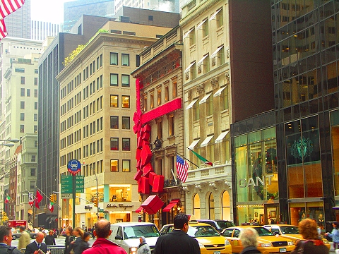 NY-5th_Avenue_Shopping-01.jpg