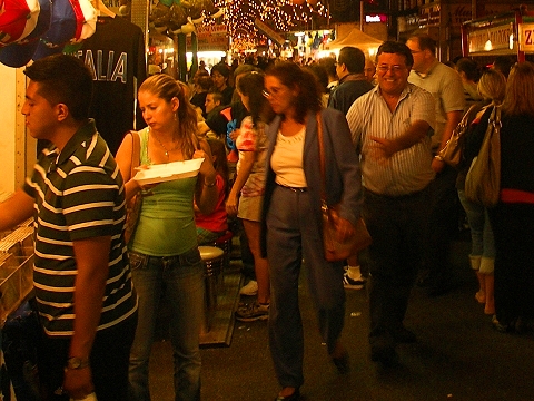 NY-80th_Annual_Feast_of_San_Gennaro-09.JPG