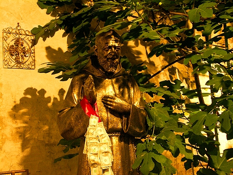 NY-80th_Annual_Feast_of_San_Gennaro-24.JPG