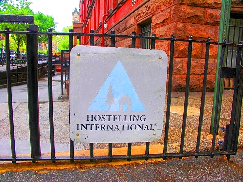 NY-American_Youth_Hostel-Upper_Westside-04.JPG