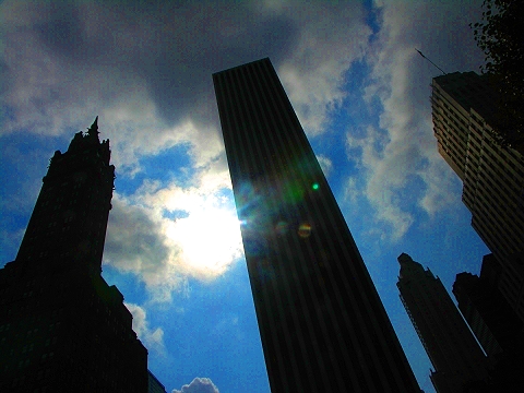 NY-Apple_Store_in_Midtown_on_5th_Avenue-16.JPG