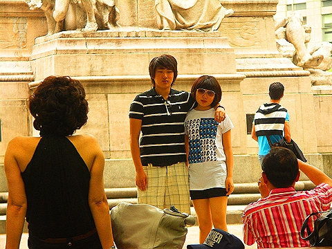 NY-Artists_at_Merchants_Gate-Central_Park-16.JPG