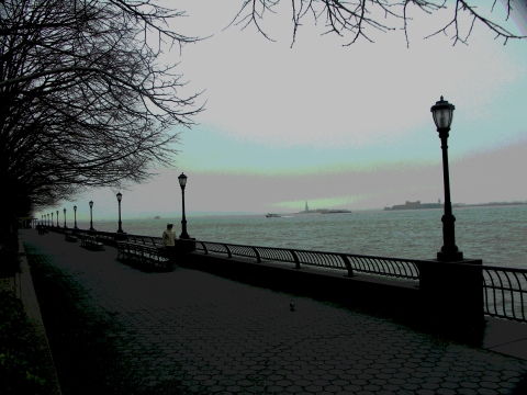 NY-Battery_Park-Views_of_the_Statue_of_Liberty_and_New_York_Harbor-12.JPG