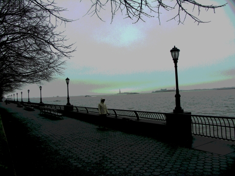 NY-Battery_Park-Views_of_the_Statue_of_Liberty_and_New_York_Harbor-13.JPG