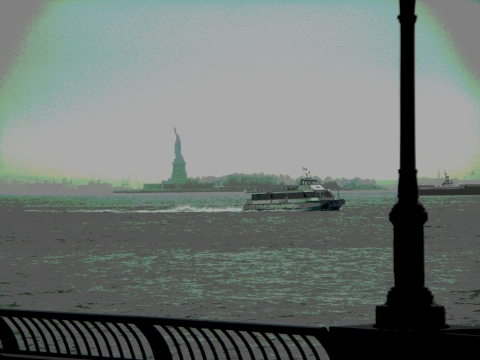 NY-Battery_Park-Views_of_the_Statue_of_Liberty_and_New_York_Harbor-16.JPG