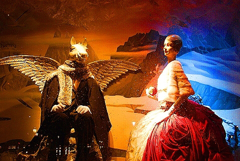 NY-Bergdorf_Goodman_Christmas_Windows-2008-06.JPG