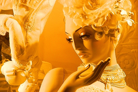 NY-Bergdorf_Goodman_Christmas_Windows-2008-10.JPG