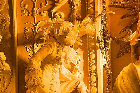 NY-Bergdorf_Goodman_Christmas_Windows-2008-11.JPG
