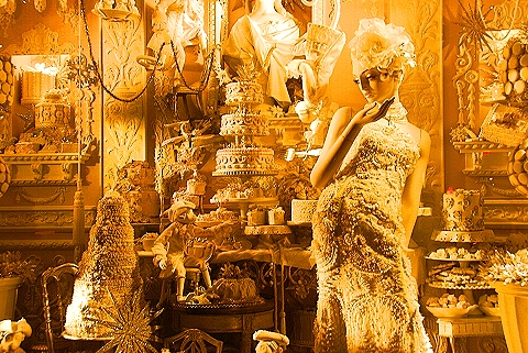 NY-Bergdorf_Goodman_Christmas_Windows-2008-12.JPG