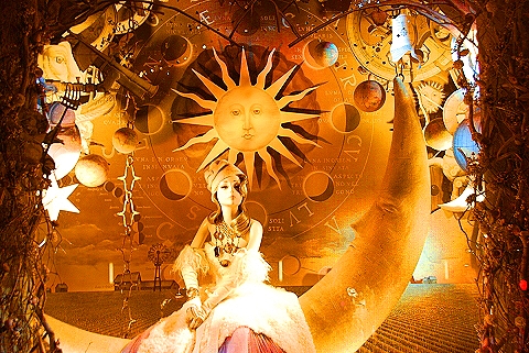 NY-Bergdorf_Goodman_Christmas_Windows-2008-17.JPG