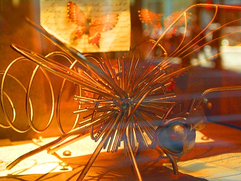 NY-Bergdorf_Goodman_Easter_Windows-2008-06.JPG