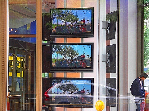 NY-Best_Buy_TVs-15_Central_Park_West-13-Nascar.JPG