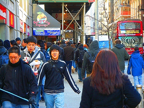 NY-BMCC-Back_To_School-Chambers_St-09.JPG