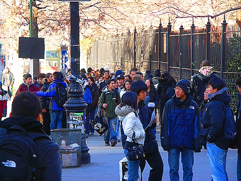 NY-BMCC-Back_To_School-Chambers_St-10.JPG