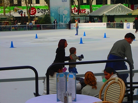 NY-Brant_Park-Christmas_Market_and Ice_Skating_Rink-15.JPG