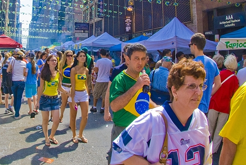 NY-Brazilian_Day_in_New_York_2009-26.jpg