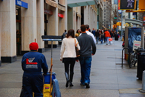 NY-Broadway_People_Watching-08.JPG