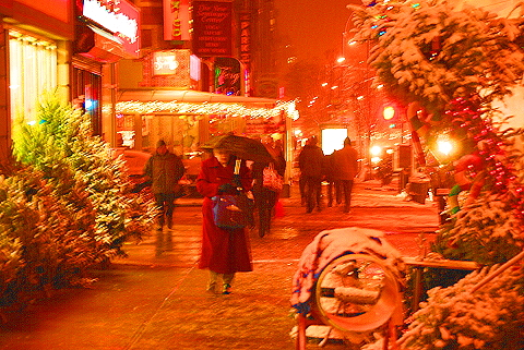 NY-Broadway-Pre_Christmas_Snow-03.JPG