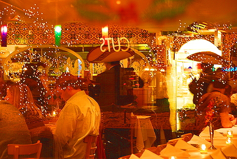 NY-Broadway-Pre_Christmas_Snow-05.JPG