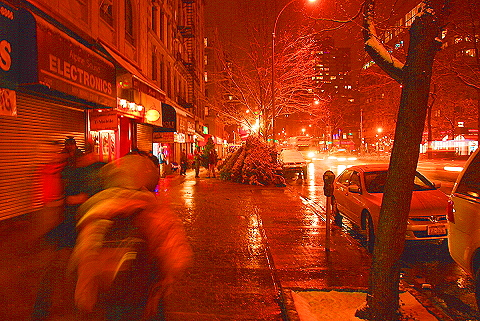 NY-Broadway-Pre_Christmas_Snow-06.JPG