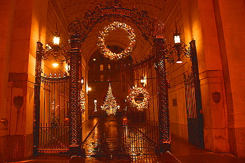 NY-Broadway-Pre_Christmas_Snow-18.JPG