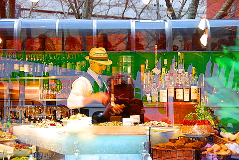 NY-Broadway_Windows-04.JPG