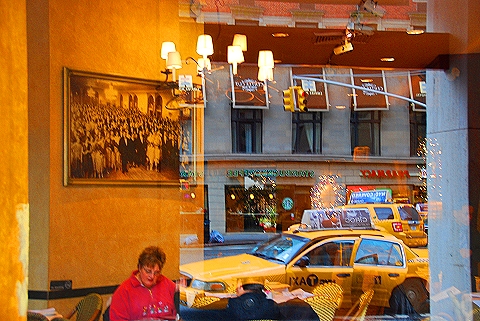 NY-Broadway_Windows-13.JPG