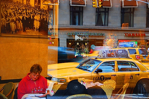 NY-Broadway_Windows-14.JPG