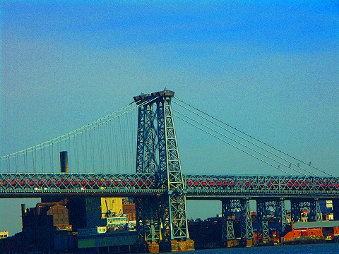 NY_Brooklyn_Bridge-and-Manhattan_Bridge-From_The_Circle_Line12.JPG