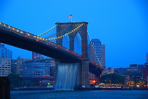 NY-Brooklyn_Bridge_Waterfalls_by_Olafur_Eliasson-01.JPG