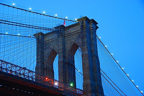 NY-Brooklyn_Bridge_Waterfalls_by_Olafur_Eliasson-03.JPG