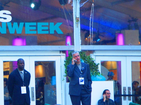 NY-Bryant_Park-Fashion_Week_Fall_2006_03.jpg