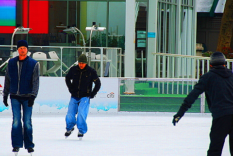 NY-Bryant_Park-Ice_Skating-09.JPG