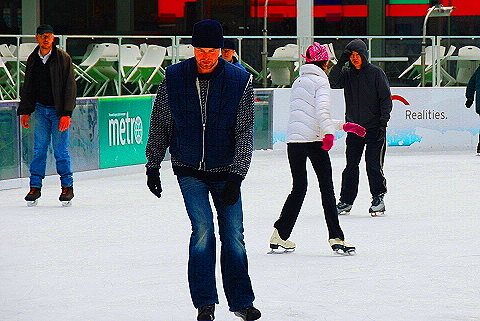 NY-Bryant_Park-Ice_Skating-13.JPG