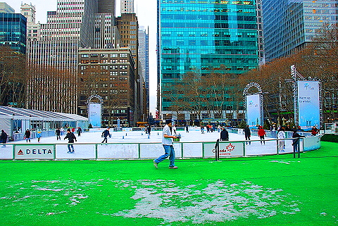 NY-Bryant_Park-Ice_Skating-23.JPG