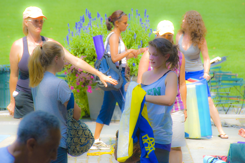 NY-Bryant_Park_Yoga_Tuesdays-15.jpg