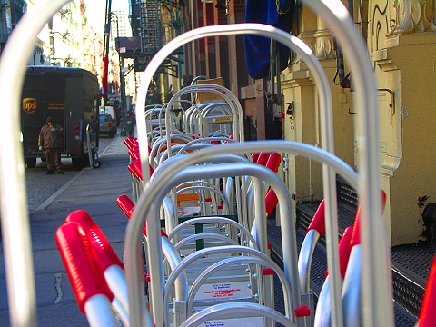 NY-Canal_Street_Shopping_in_the_Winter-PICT2961.JPG
