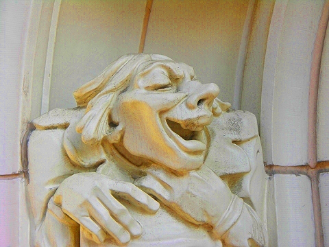 NY-CCNY-City_College_Gargoyles-01.JPG