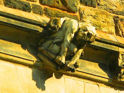 NY-CCNY-City_College_Gargoyles-13.JPG