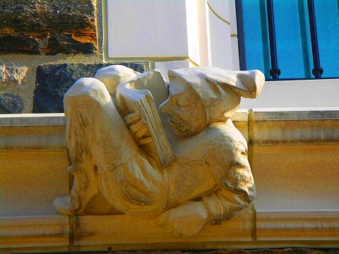 NY-CCNY-City_College_Gargoyles-18.JPG