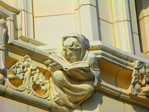 NY-CCNY-City_College_Gargoyles-20.JPG
