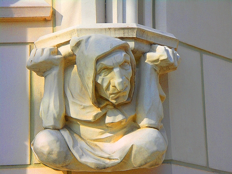NY-CCNY-City_College_Gargoyles-23.JPG
