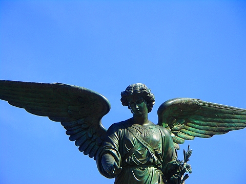 NY-Central_Park_Angel-and-Blackwolf_The_Dragonmaster-03.jpg