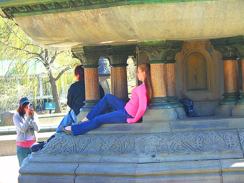 NY-Central_Park_Angel-and-Blackwolf_The_Dragonmaster-06.jpg