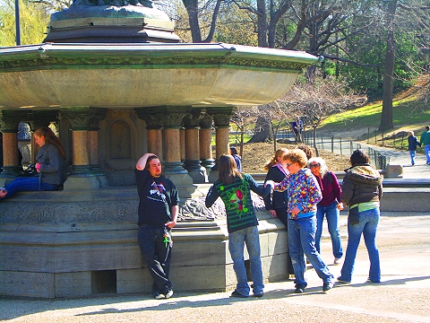 NY-Central_Park_Angel-and-Blackwolf_The_Dragonmaster-07.jpg