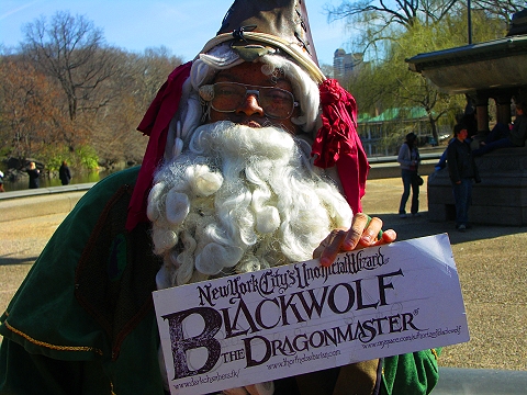 ny_central_park_angel_and_blackwolf_the_dragonmaster_09_961.jpg