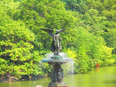 NY-Central_Park_Angel_Fountain-04.JPG